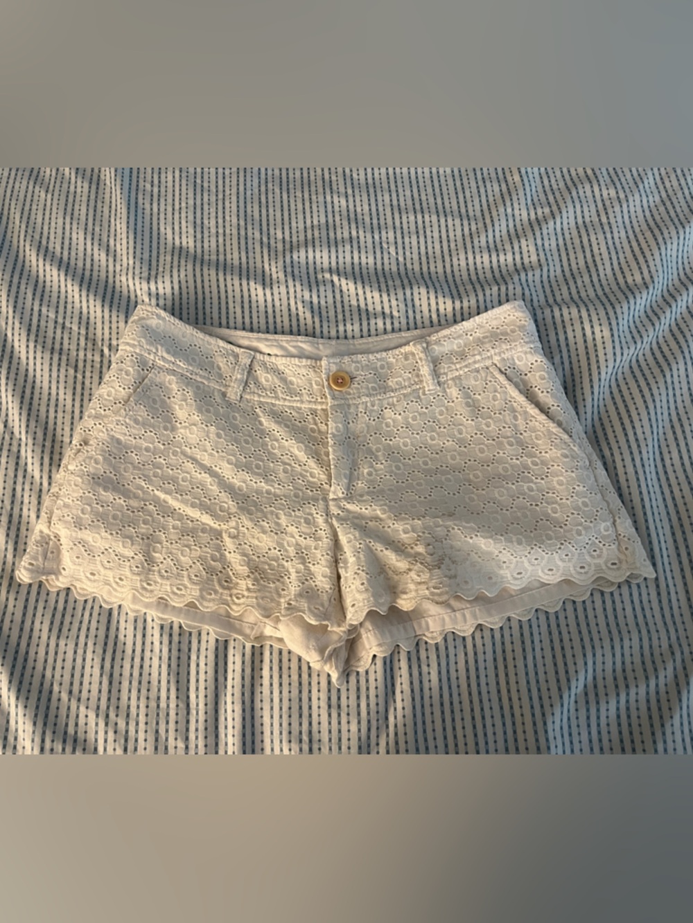 Lilly Pulitzer White Eyelet Scalloped Hem High Waist Shorts
